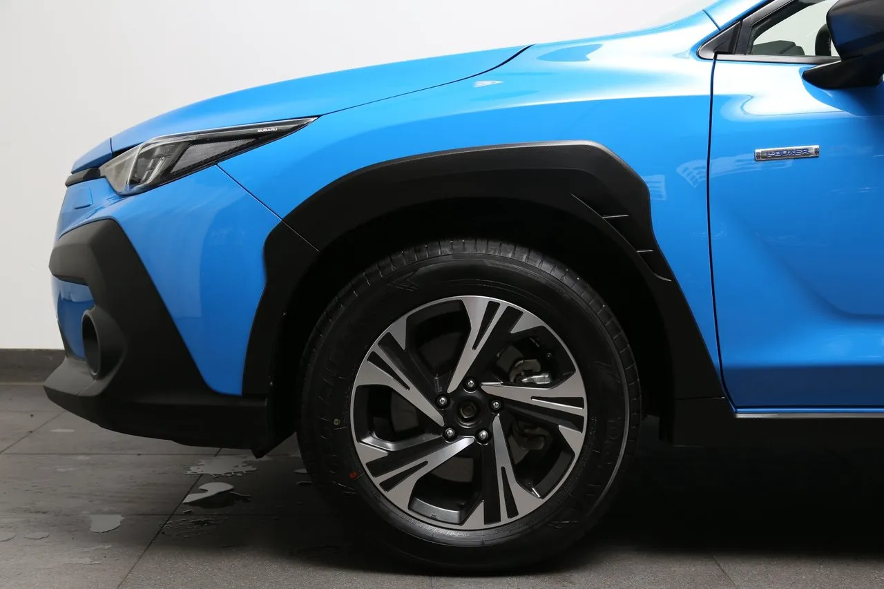 Vehicle image 8
