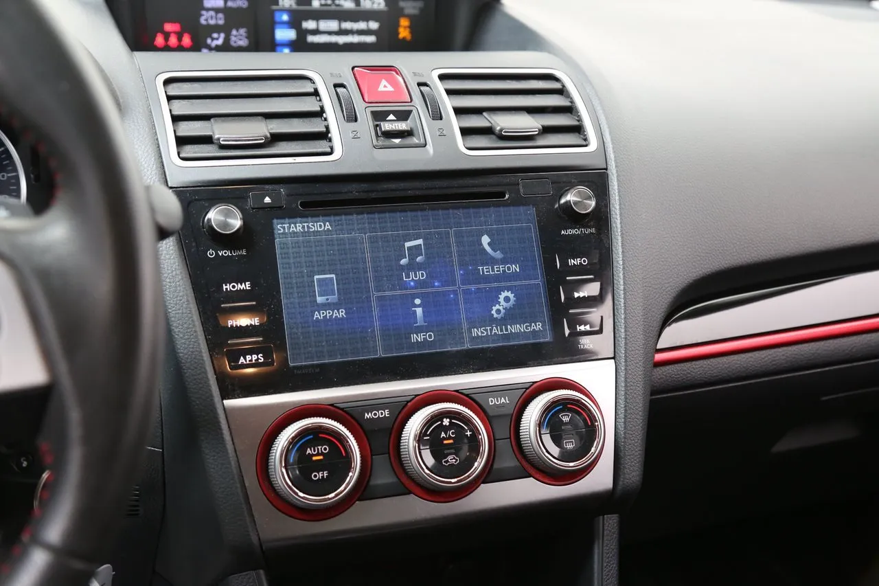 Vehicle image 18