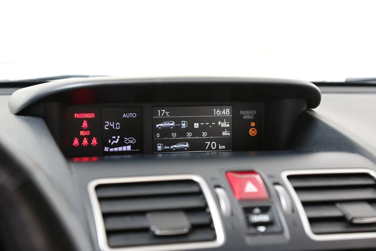 Vehicle image 20