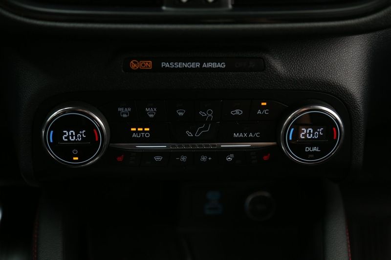Ford Kuga bild 22