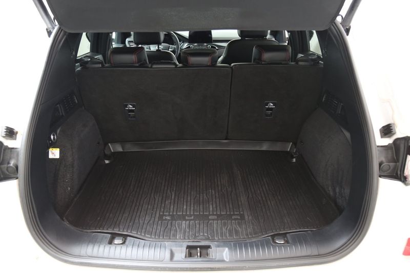 Ford Kuga bild 26