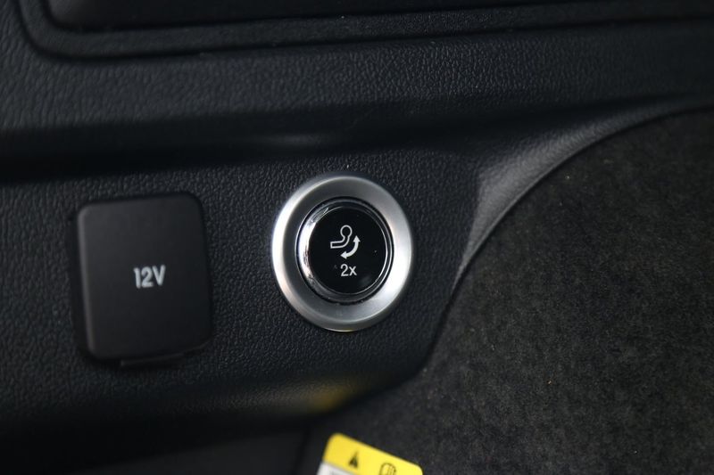 Ford Kuga bild 27