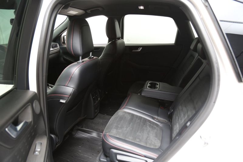Ford Kuga bild 24
