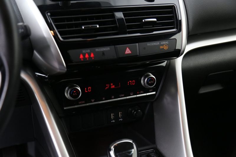 Mitsubishi Eclipse Cross bild 23