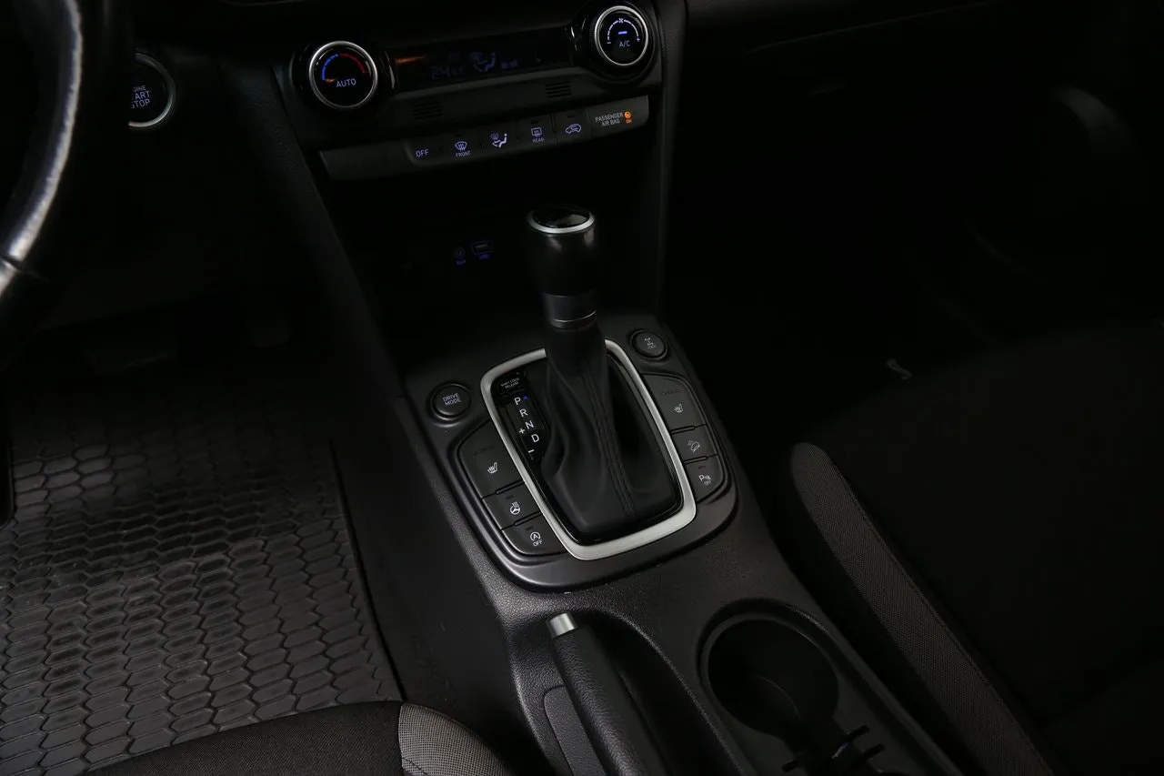 Vehicle image 20