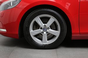 Volvo V40 bild 8