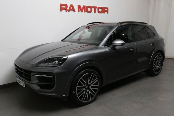 Porsche Cayenne E-Hybrid S 470hk | Sport Design | Panorama - 2025