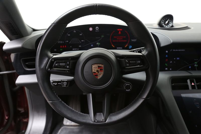 Porsche Taycan bild 21