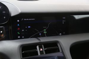 Porsche Taycan bild 18