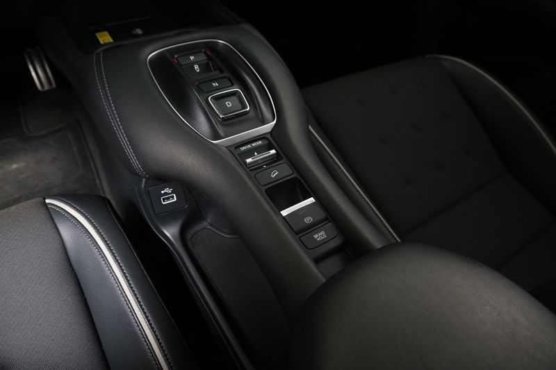 Honda ZR-V bild 14