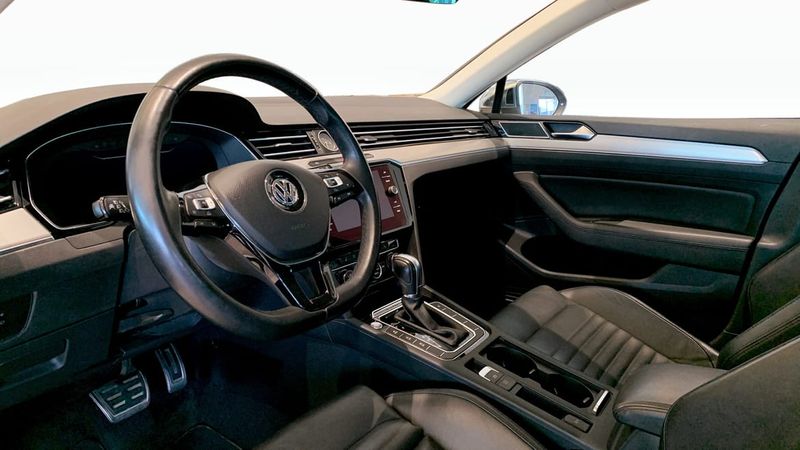 Volkswagen Passat bild 7