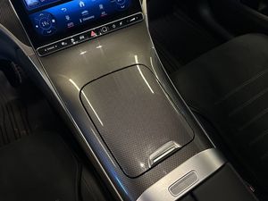 Mercedes GLC300 bild 9
