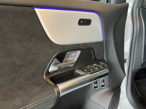 Mercedes GLA250 bild 11