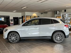 Mercedes GLA250 bild 2