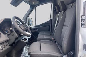 Mercedes e-Sprinter bild 8