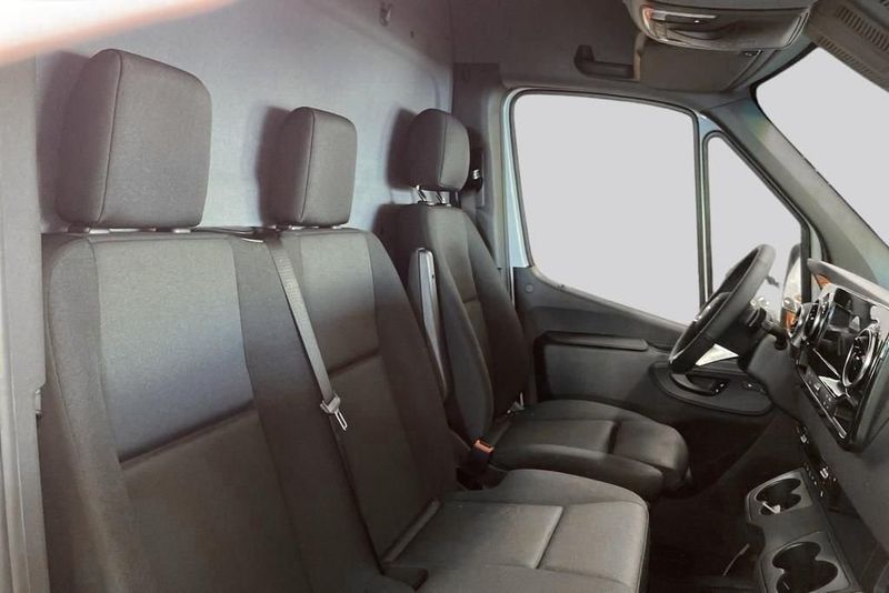 Mercedes Sprinter bild 9