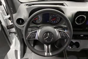 Mercedes Sprinter bild 7