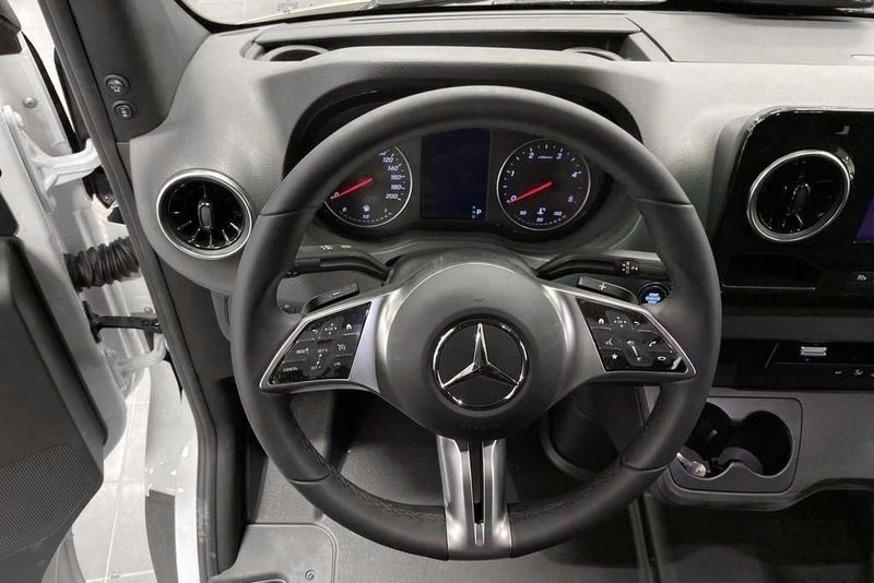 Mercedes Sprinter bild 7