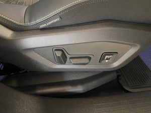 Peugeot e-3008 bild 10