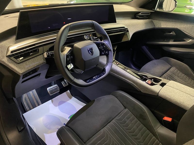 Peugeot e-3008 bild 15