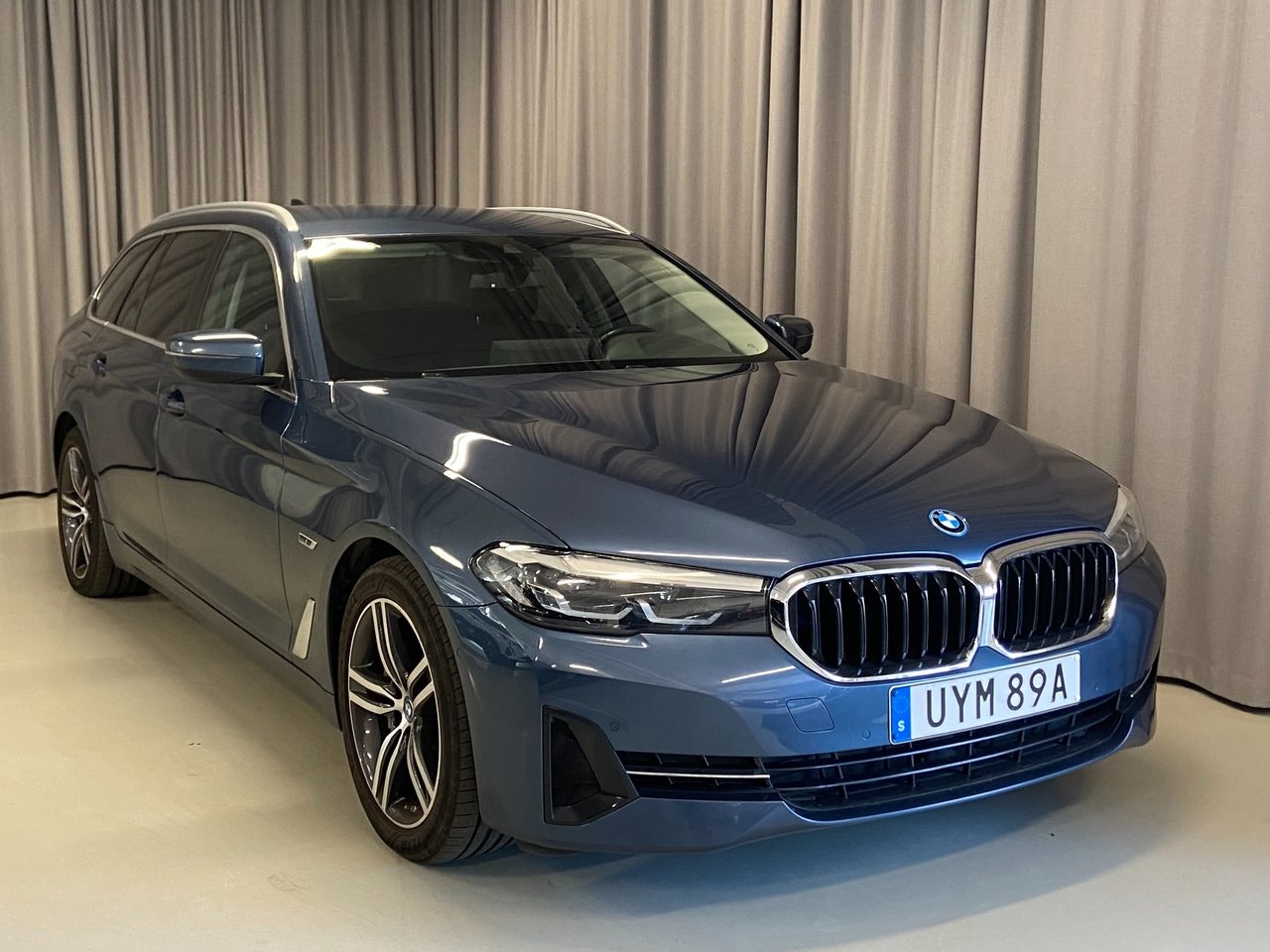 BMW 530