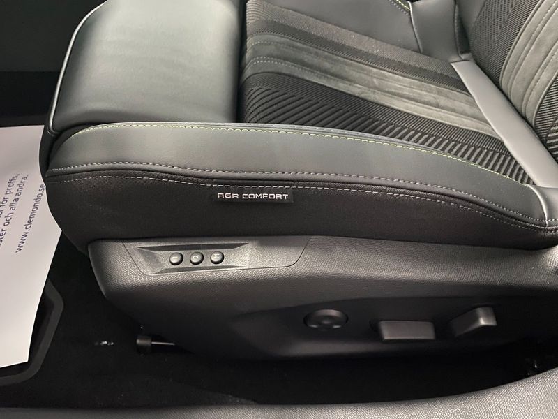 Peugeot 408 bild 9