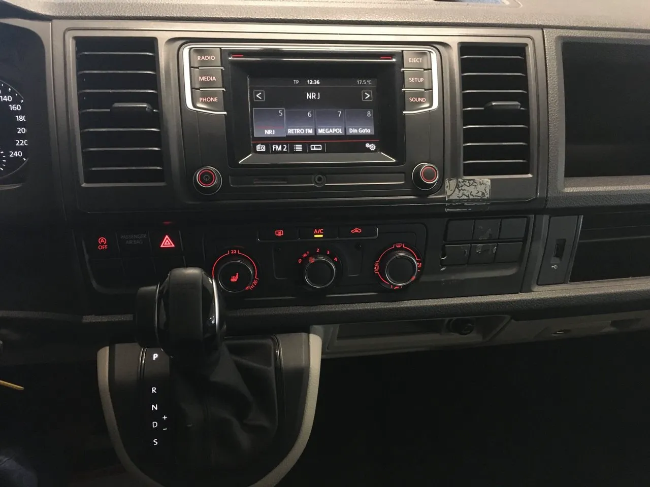 Vehicle image 14