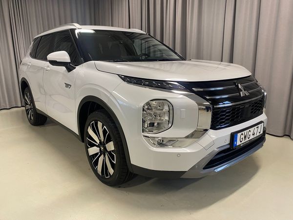 Mitsubishi Outlander Intense PHEV 4WD 306hk - 2025