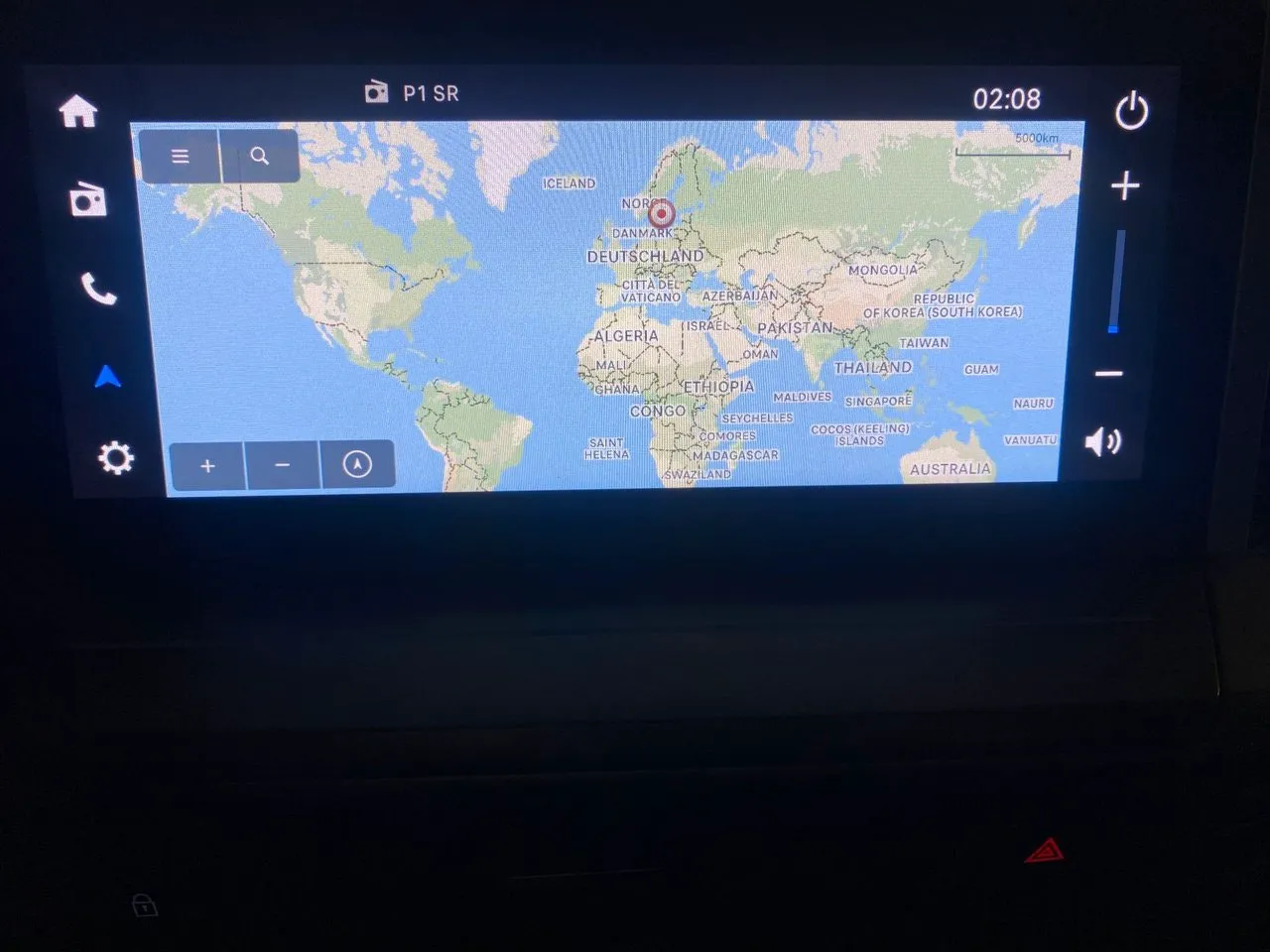 Vehicle image 10