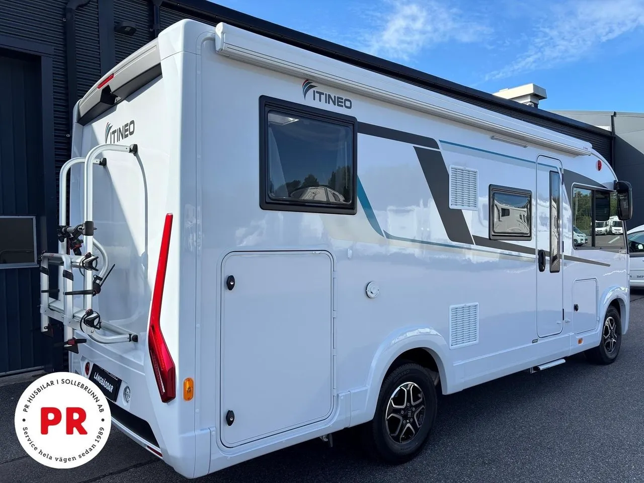 Vehicle image 1