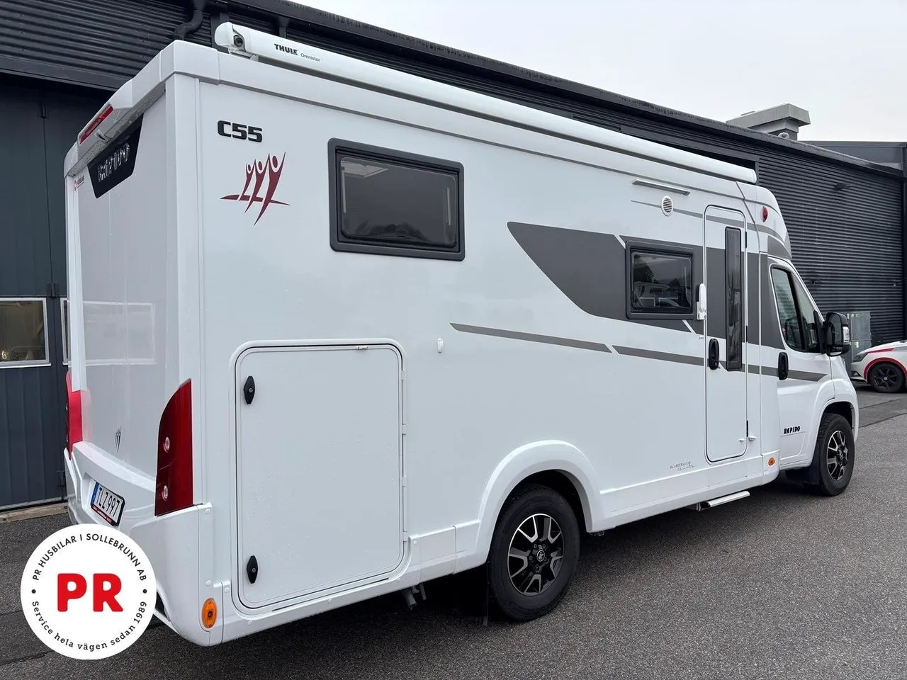 Vehicle image 1
