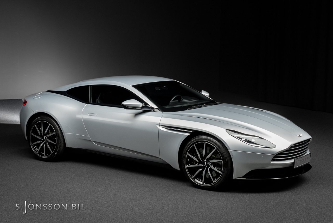Aston Martin DB11