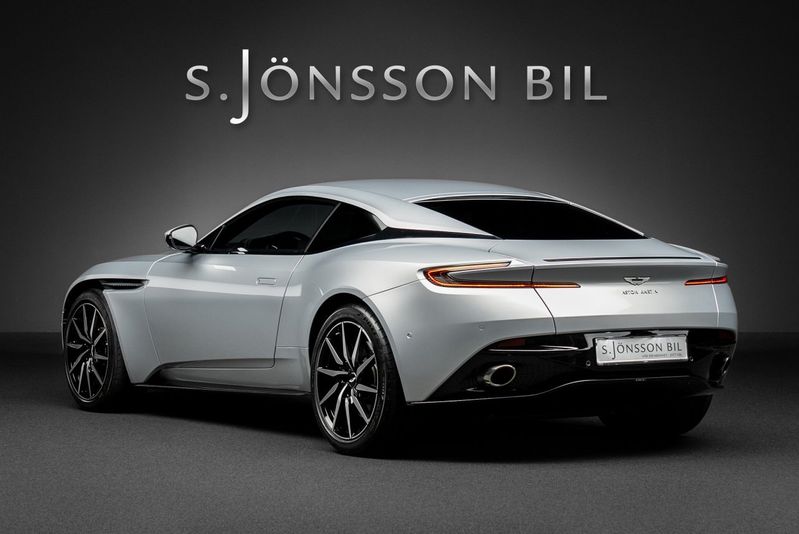 Aston Martin DB11 bild 8