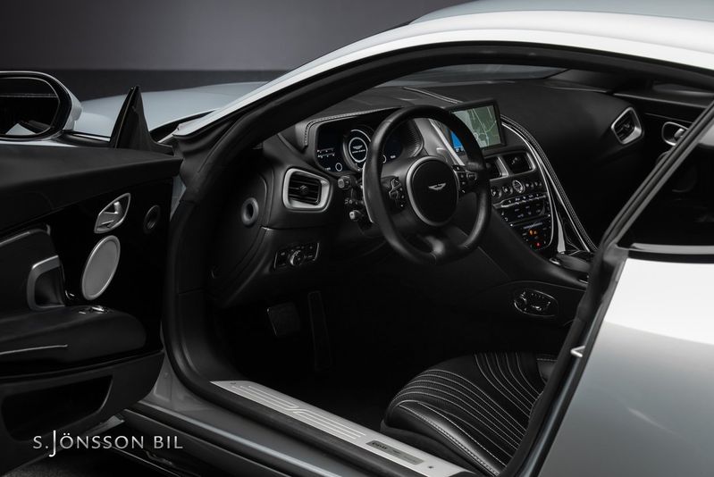 Aston Martin DB11 bild 14