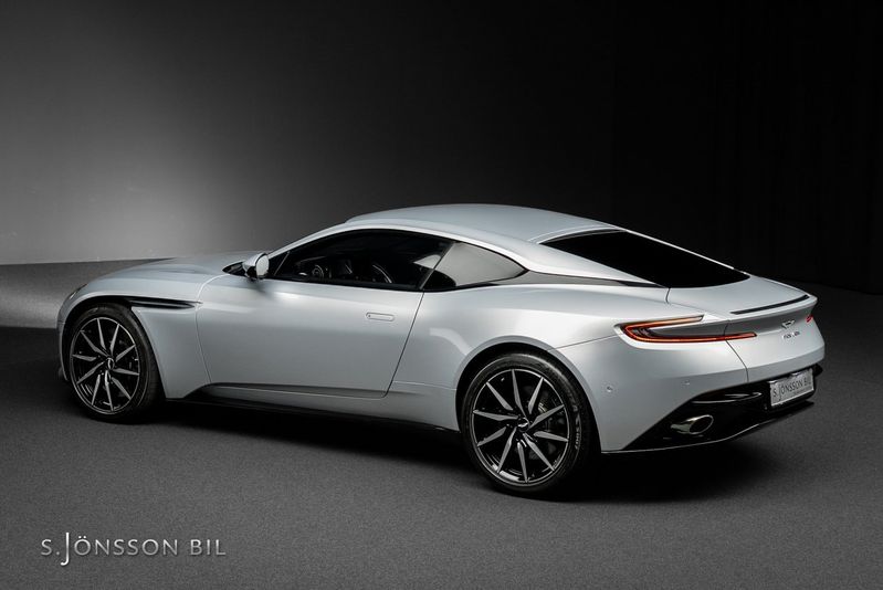 Aston Martin DB11 bild 2