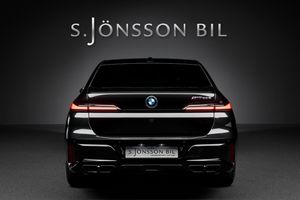 BMW M760 bild 6