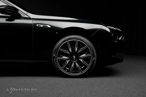 BMW M760 bild 10