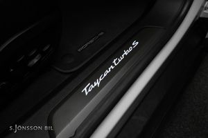 Porsche Taycan bild 12