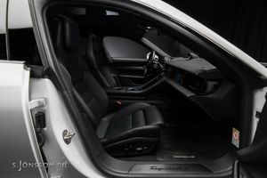 Porsche Taycan bild 14