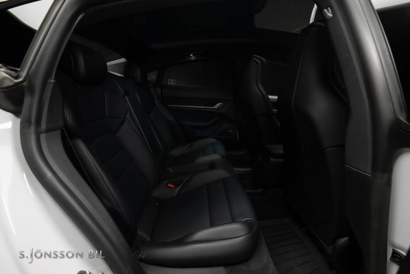 Porsche Taycan bild 15
