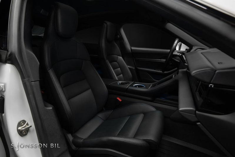 Porsche Taycan bild 12