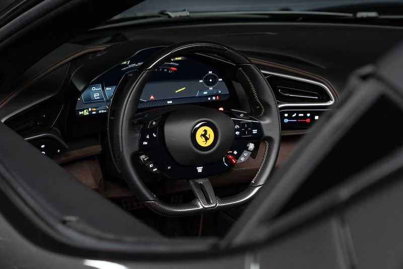 Ferrari 296 bild 14