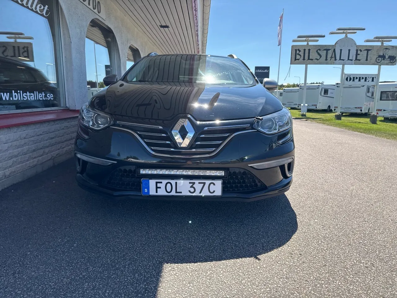 Vehicle image 7