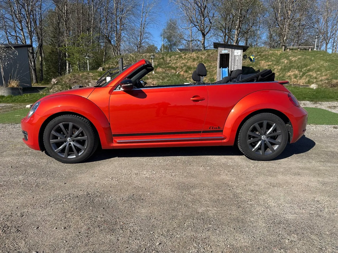 Vehicle image 18