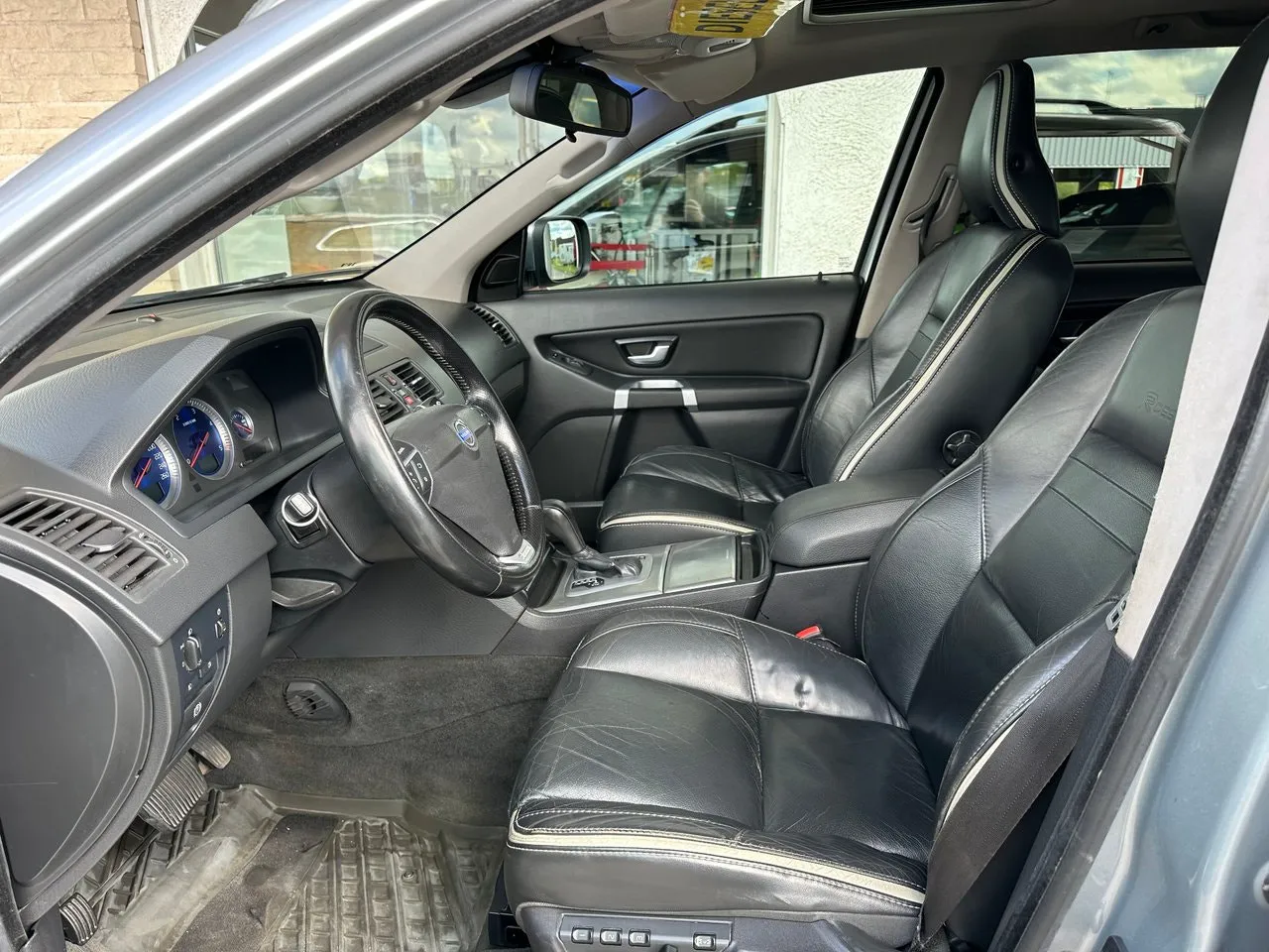 Vehicle image 20