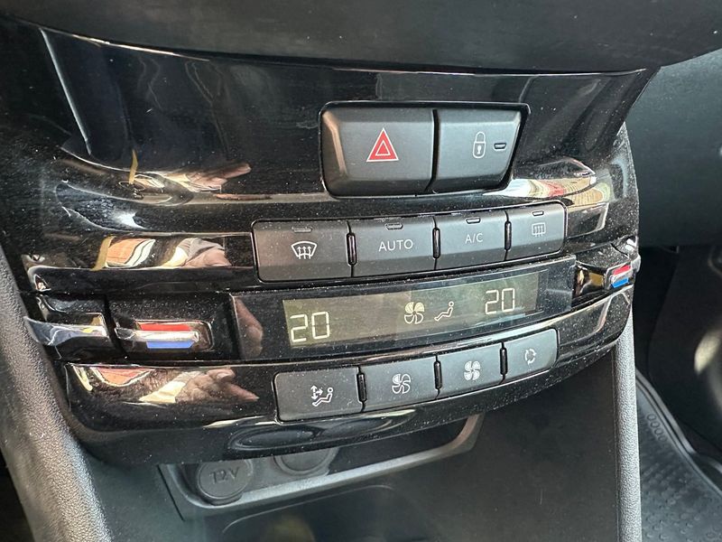 Peugeot 2008 bild 15