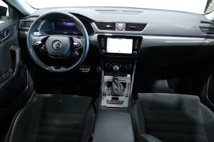 Skoda Superb bild 7