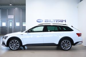Skoda Superb bild 2