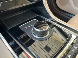 Jaguar XF bild 14