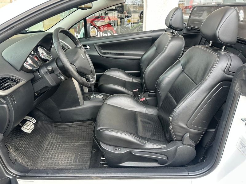 Peugeot 207 bild 12